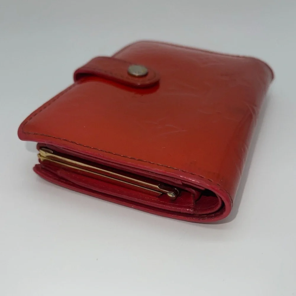 Louis Vuitton Monogram Red Vernis French Kisslock Bifold Wallet Snap Leather